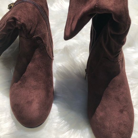 Good Choice Mariah Boots - Picture 2 of 2